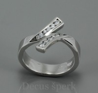 Dámský stříbrný prsten se zirkony 314AR23